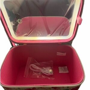 NEW LED MIRROR 3 SETTINGS W/ CHARGER FLOWERS FLORAL MAKEUP CASE BAG BLUSH CRUSH